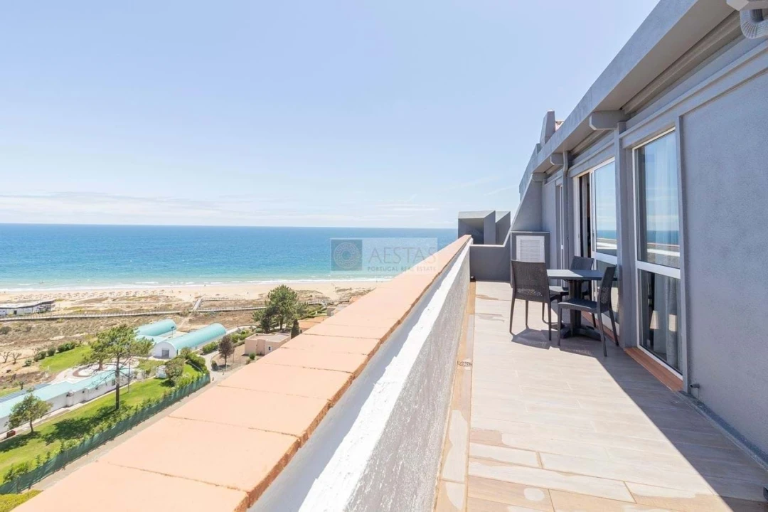 Apartamento T1 para Venda em Alvor Foto 13