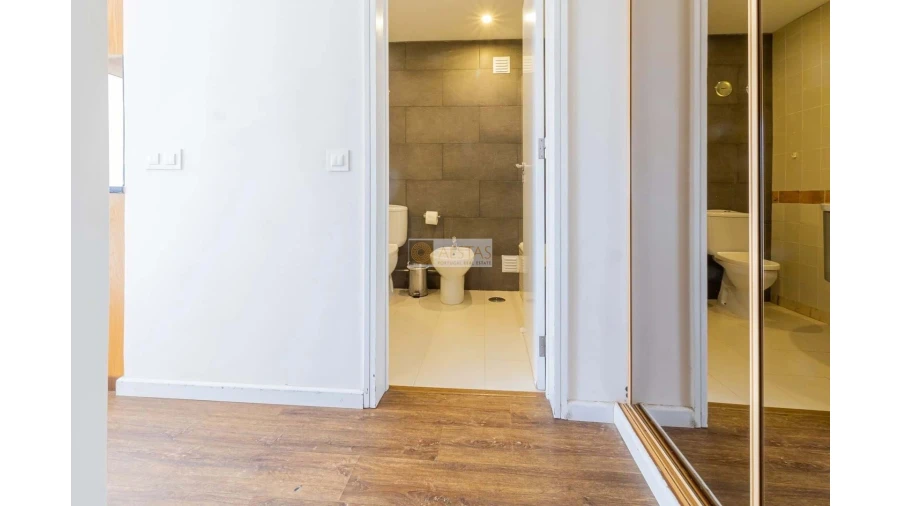 Apartamento para Venda em Alvor Foto 9
