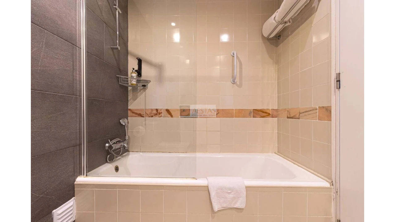 Apartamento para Venda em Alvor Foto 11