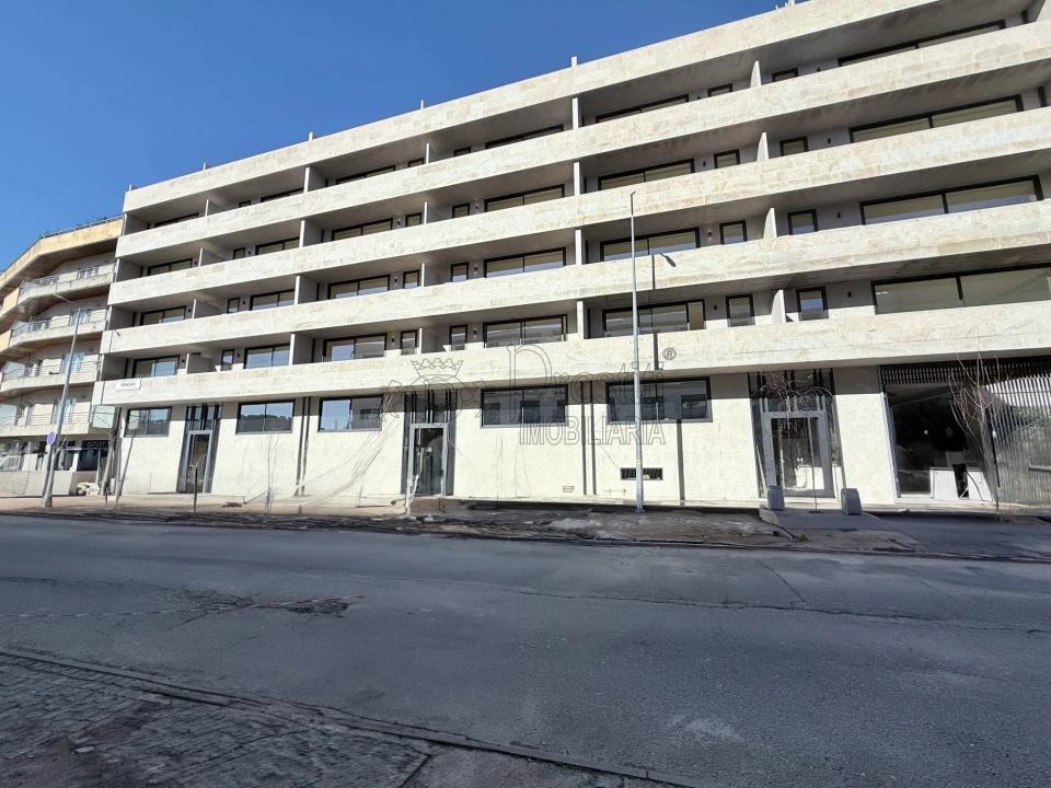 Apartamento T2 para Venda em Creixomil Foto 21