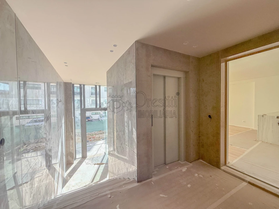 Apartamento T2 para Venda em Creixomil Foto 19