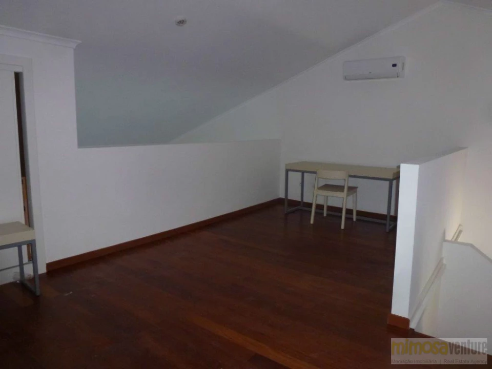 Negócio para Venda em Lagos (São Sebastião e Santa Maria) Foto 21