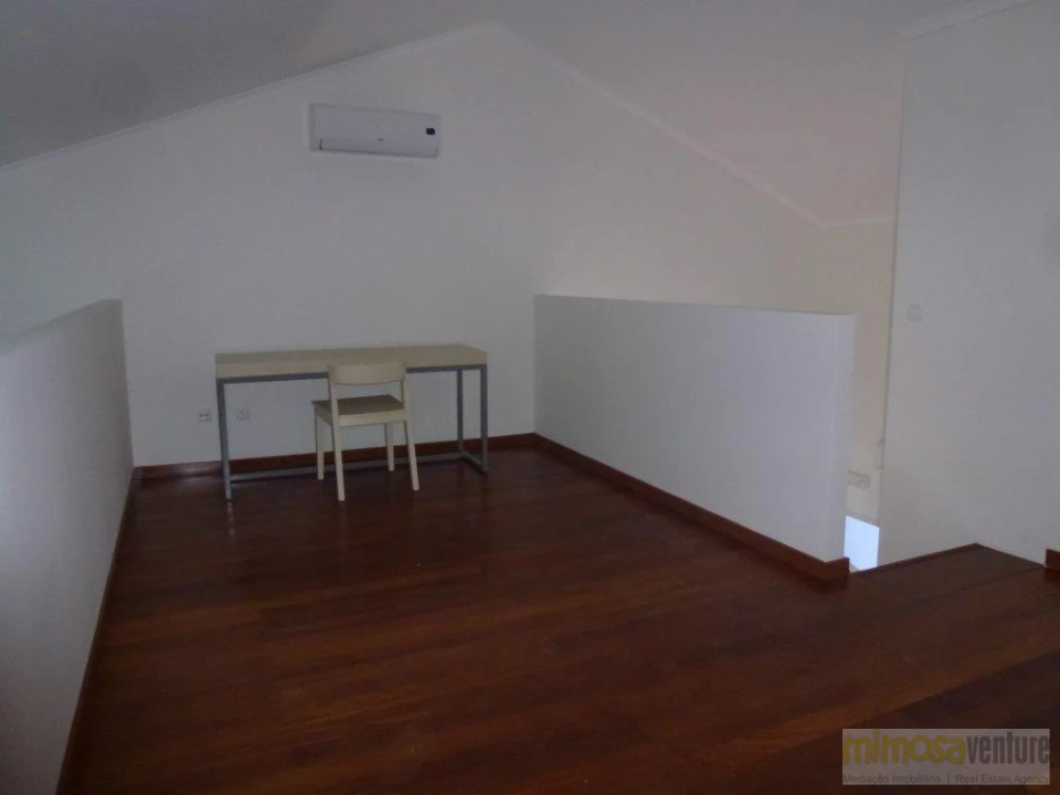 Negócio para Venda em Lagos (São Sebastião e Santa Maria) Foto 24