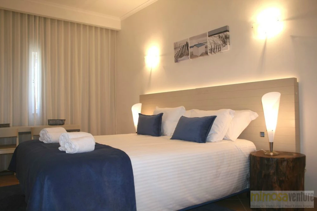 Negócio para Venda em Lagos (São Sebastião e Santa Maria) Foto 72