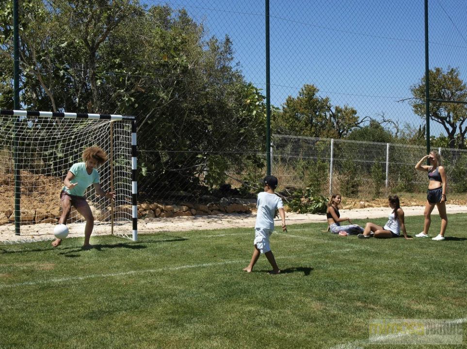 Negócio para Venda em Lagos (São Sebastião e Santa Maria) Foto 79