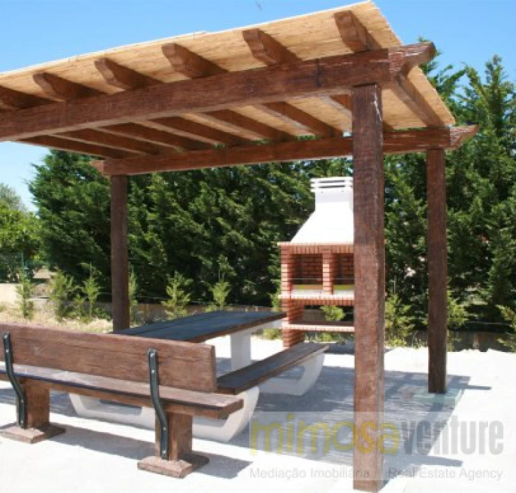 Negócio para Venda em Lagos (São Sebastião e Santa Maria) Foto 95