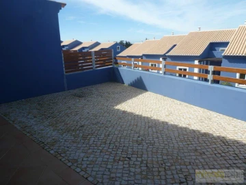 Negócio para Venda em Lagos (São Sebastião e Santa Maria)