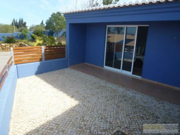 Negócio para Venda em Lagos (São Sebastião e Santa Maria)