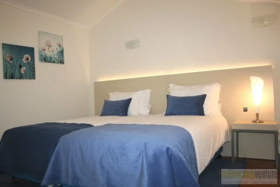 Negócio para Venda em Lagos (São Sebastião e Santa Maria)