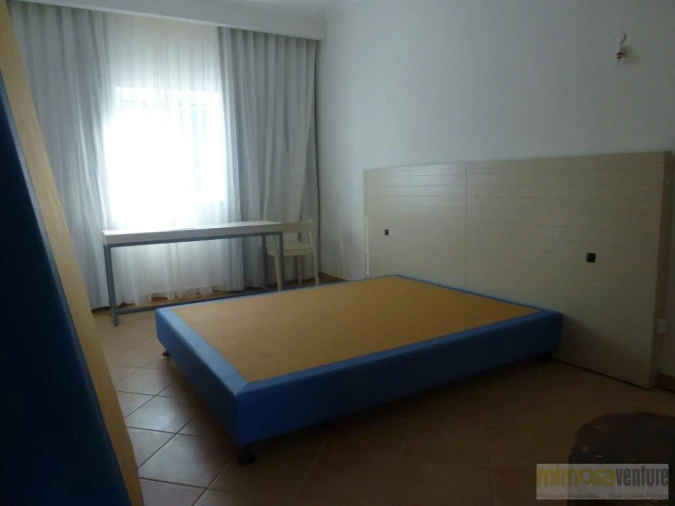 Negócio para Venda em Lagos (São Sebastião e Santa Maria) Foto 14