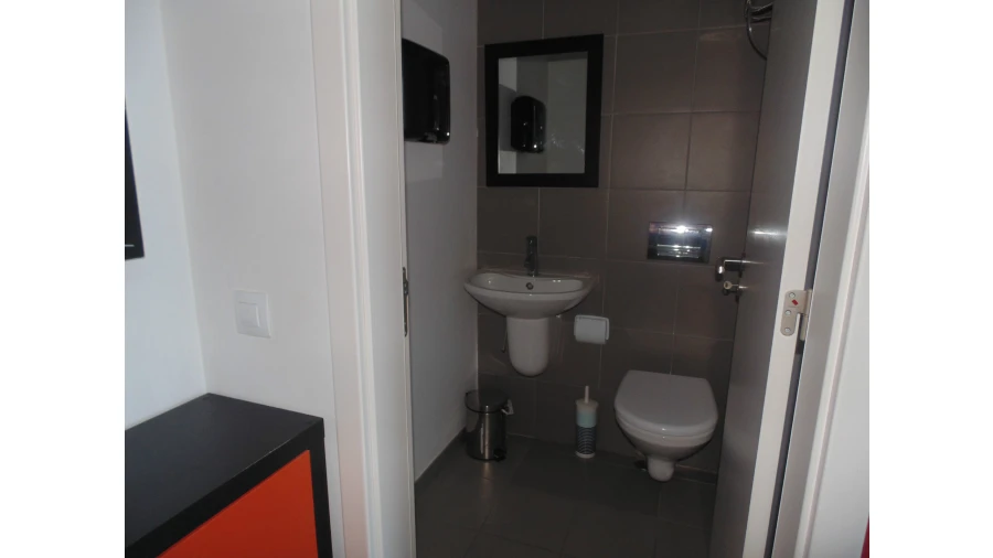 Loja para Venda em Lagos (São Sebastião e Santa Maria) Foto 16