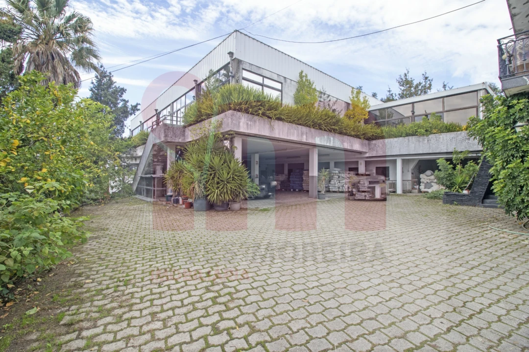 Moradia T4 para Venda em Moreira de Conegos Foto 2