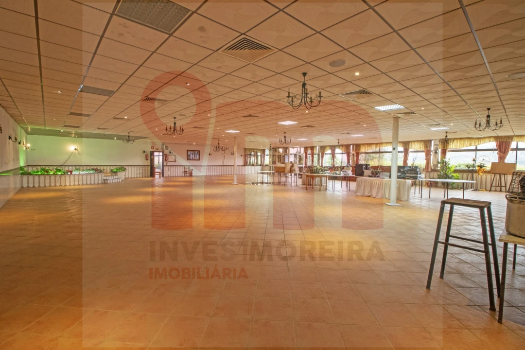 Moradia T4 para Venda em Moreira de Conegos Foto 6