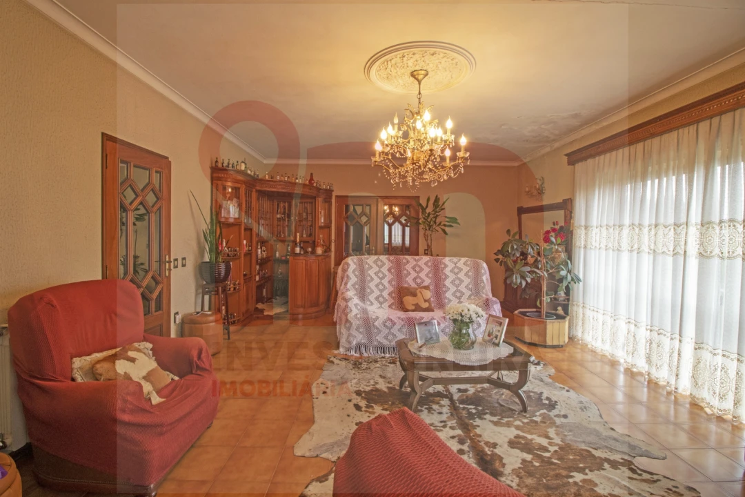 Moradia T4 para Venda em Moreira de Conegos Foto 38