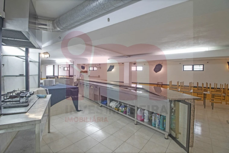 Moradia T4 para Venda em Moreira de Conegos Foto 16