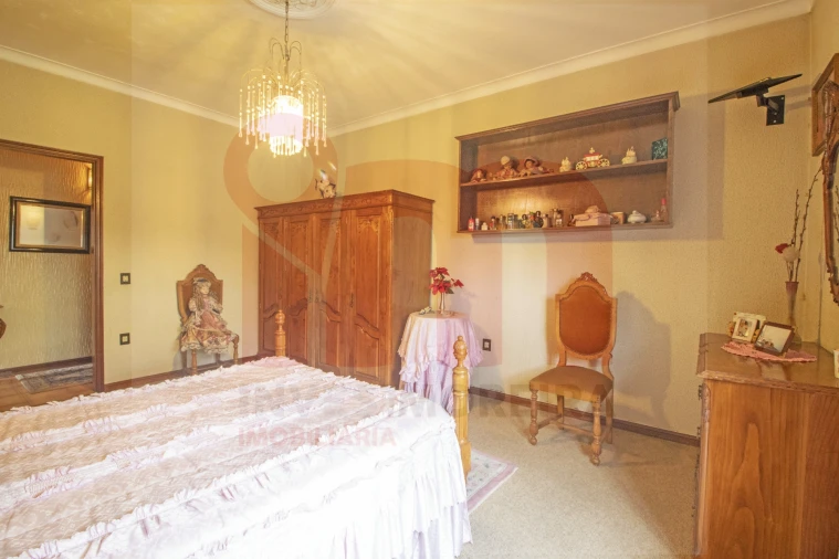 Moradia T4 para Venda em Moreira de Conegos Foto 30