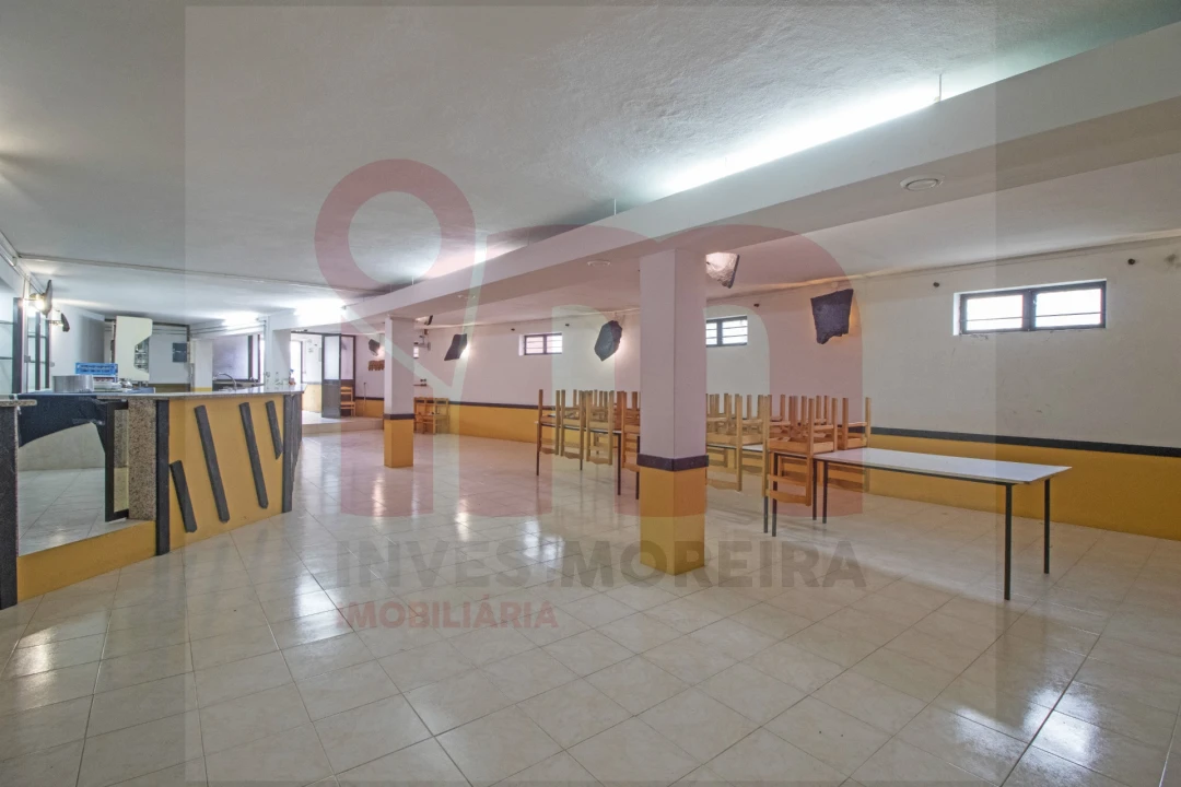 Moradia T4 para Venda em Moreira de Conegos Foto 17