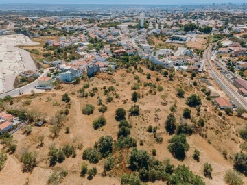 Terreno para Venda em Portimão