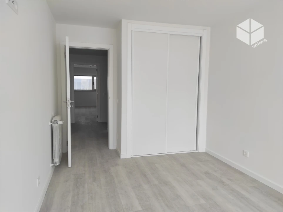 Apartamento T2 para Venda em Buarcos Foto 3
