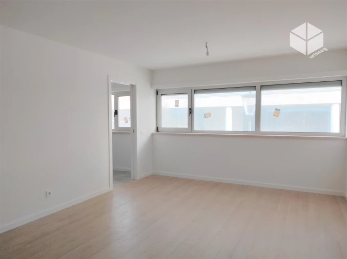 Apartamento T2 para Venda em Buarcos Foto 4