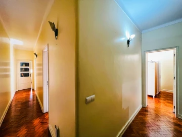Apartamento T3 para Venda em Avenidas Novas