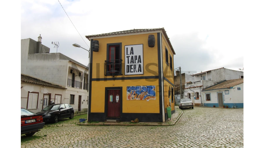 Negócio para Venda em Bensafrim e Barão de São João Foto 7