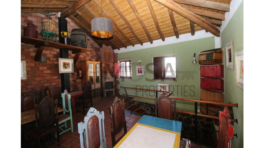 Negócio para Venda em Bensafrim e Barão de São João Foto 17