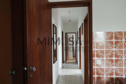 Moradia T6 para Venda em Lagos (São Sebastião e Santa Maria)