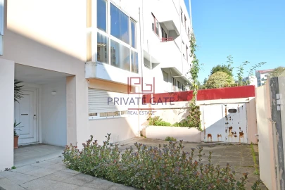 Moradia T4 para Venda em Aldoar, Foz do Douro e Nevogilde
