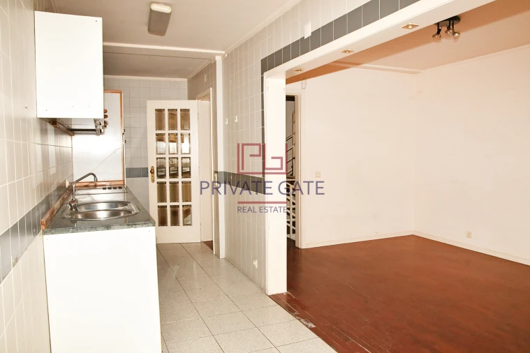 Moradia T4 para Venda em Aldoar, Foz do Douro e Nevogilde Foto 11