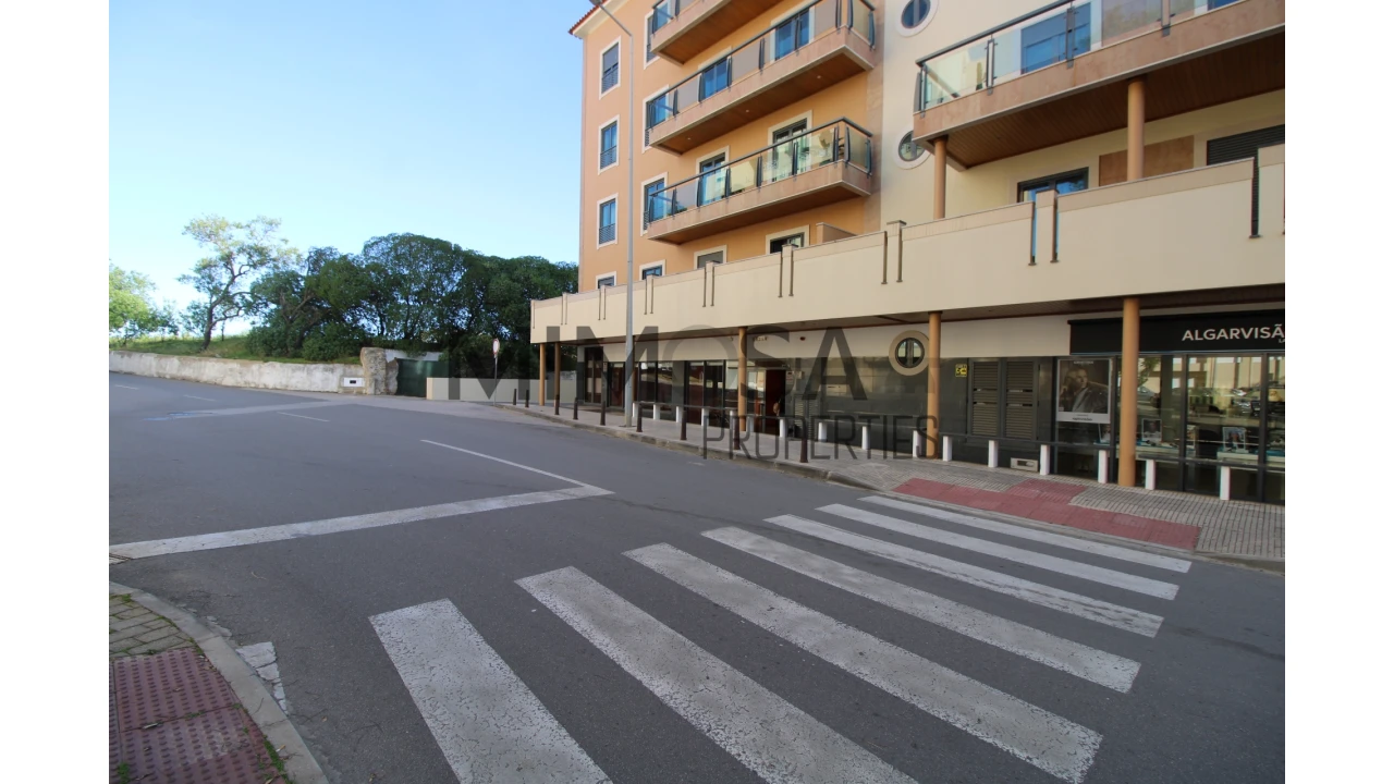 Loja para Venda em Lagos (São Sebastião e Santa Maria) Foto 2