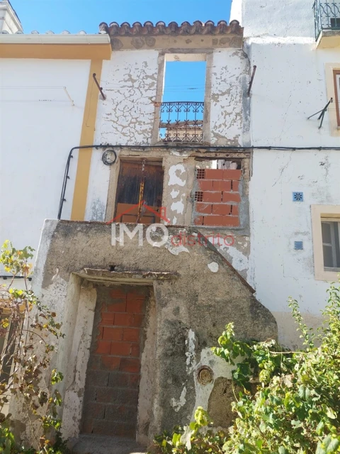 Moradia T0 para Venda em Santa Maria da Devesa