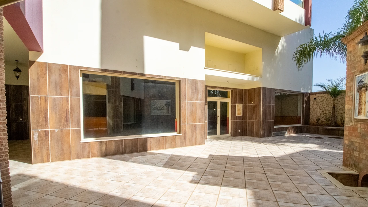 Loja para Venda em Ferragudo Foto 1