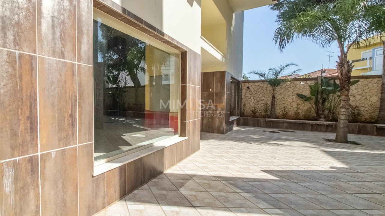 Loja para Venda em Ferragudo Foto 4