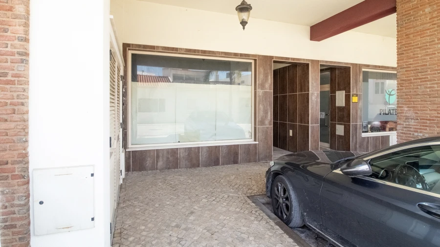 Loja para Venda em Ferragudo Foto 1