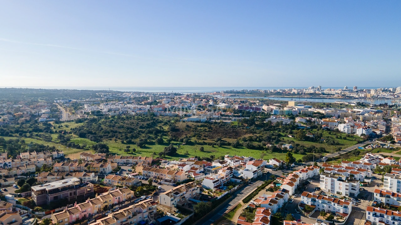 Terreno para Venda em Estômbar e Parchal Foto 8