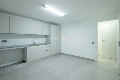 Moradia T5 para Venda em Lagos (São Sebastião e Santa Maria)