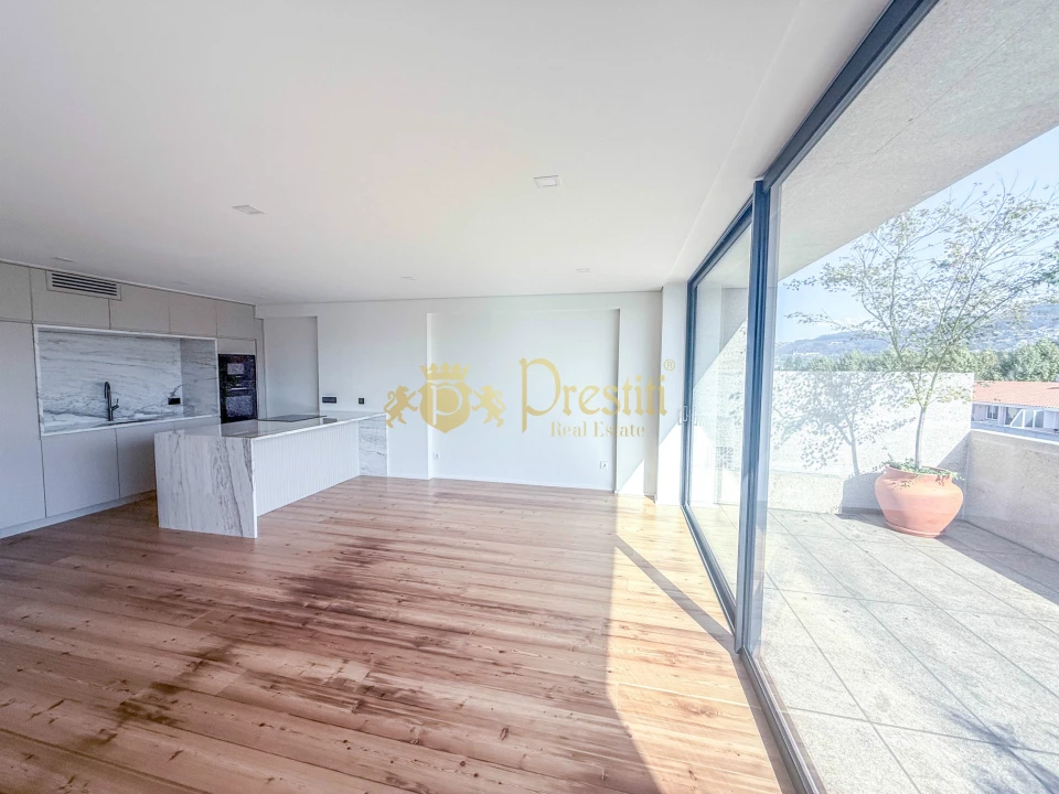 Apartamento T2 para Venda em Creixomil Foto 5