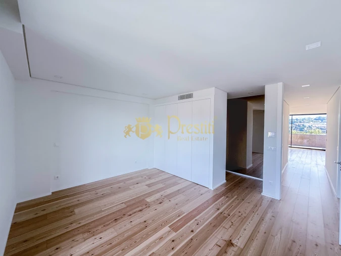 Apartamento T2 para Venda em Creixomil Foto 17