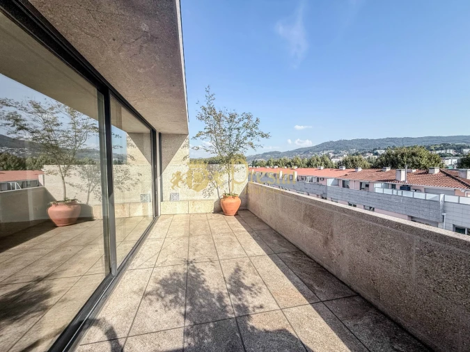 Apartamento T2 para Venda em Creixomil Foto 6