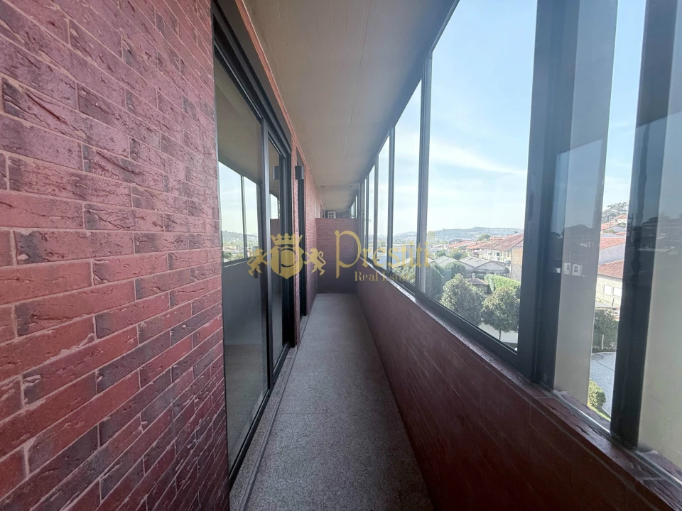 Apartamento T2 para Venda em Creixomil Foto 15