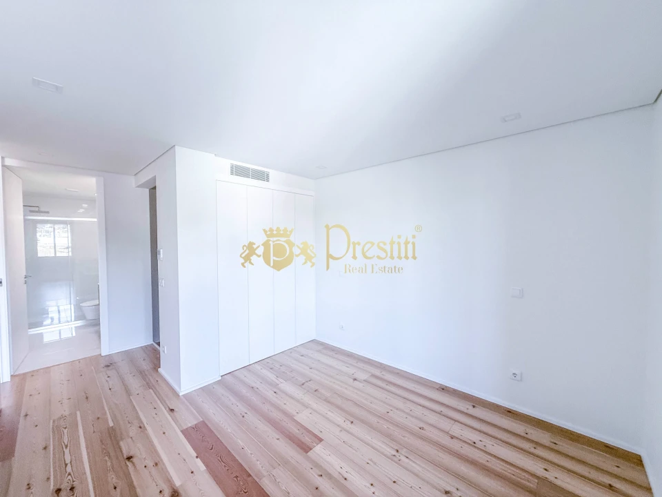 Apartamento T2 para Venda em Creixomil Foto 22