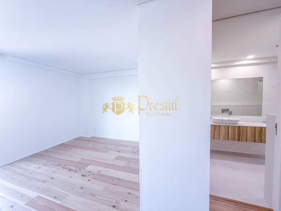 Apartamento T2 para Venda em Creixomil Foto 13