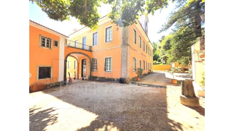 Moradia T10 para Venda em Oeiras e São Julião da Barra, Paço de Arcos e Caxias