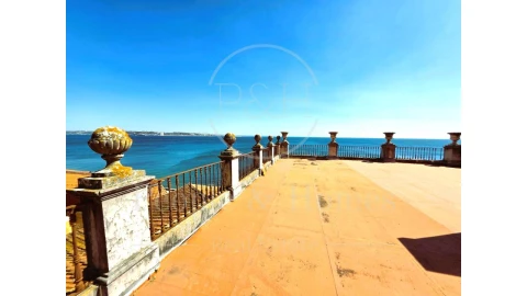 Moradia T10 para Venda em Oeiras e São Julião da Barra, Paço de Arcos e Caxias