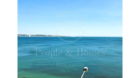 Moradia T10 para Venda em Oeiras e São Julião da Barra, Paço de Arcos e Caxias