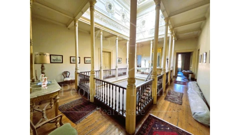 Moradia T10 para Venda em Oeiras e São Julião da Barra, Paço de Arcos e Caxias