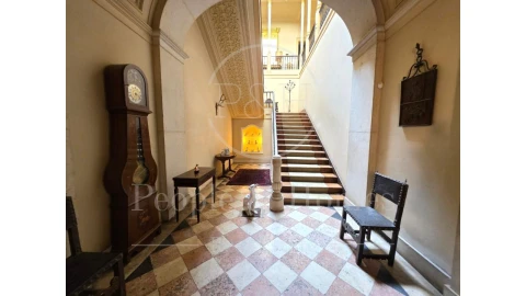 Moradia T10 para Venda em Oeiras e São Julião da Barra, Paço de Arcos e Caxias