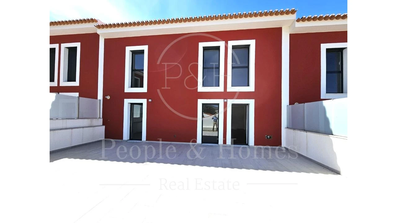 Moradia T3 para Venda em Cascais e Estoril Foto 1