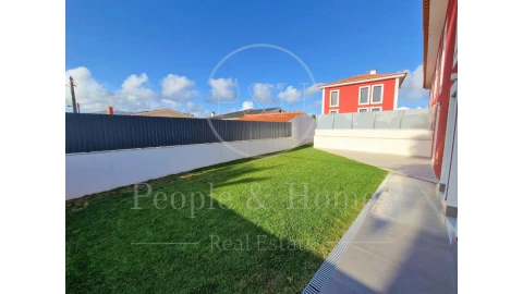 Moradia T3 para Venda em Cascais e Estoril
